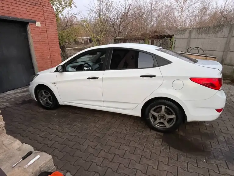 Hyundai solaris - 2011
+79495303468 Павел
Осмотр горловка
Автомат 1.6
210 000 Пробег
Мультируль, подогрев всех зеркал, передних сидений, 4 стеклоподъемника, сзади парктпоники, хорошая магнитола и музыка, все работает без проблем. Есть моменты по лпк и трещина на лобовом стекле. 780 000 цена. Новая зима резина - фотография - 8