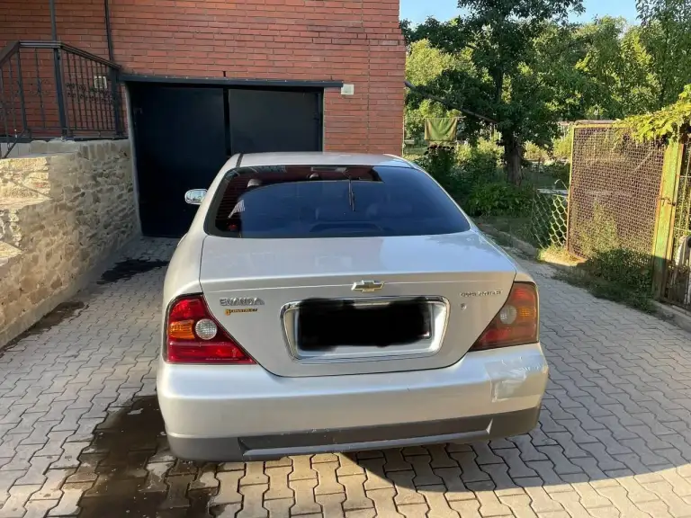 +79495303468 Павел, осмотр горловка
Chevrolet evanda 2006 года с двигателем 2.0 и механической коробкой передач. Цена — 550 тысяч рублей.
Пробег 130 тысяч километров, оригинальный, готов к любым проверкам. Один владелец с 2006 года, с момента покупки в автосалоне.
Автомобиль в хорошем состоянии, полностью обслужен. Все стёкла родные, есть небольшие потёртости лакокрасочного покрытия. Установлена летняя резина, в комплекте также есть зимняя шипованная на штампах. - фотография - 2