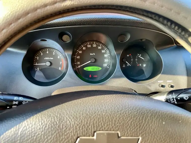 +79495303468 Павел, осмотр горловка
Chevrolet evanda 2006 года с двигателем 2.0 и механической коробкой передач. Цена — 550 тысяч рублей.
Пробег 130 тысяч километров, оригинальный, готов к любым проверкам. Один владелец с 2006 года, с момента покупки в автосалоне.
Автомобиль в хорошем состоянии, полностью обслужен. Все стёкла родные, есть небольшие потёртости лакокрасочного покрытия. Установлена летняя резина, в комплекте также есть зимняя шипованная на штампах. - фотография - 5