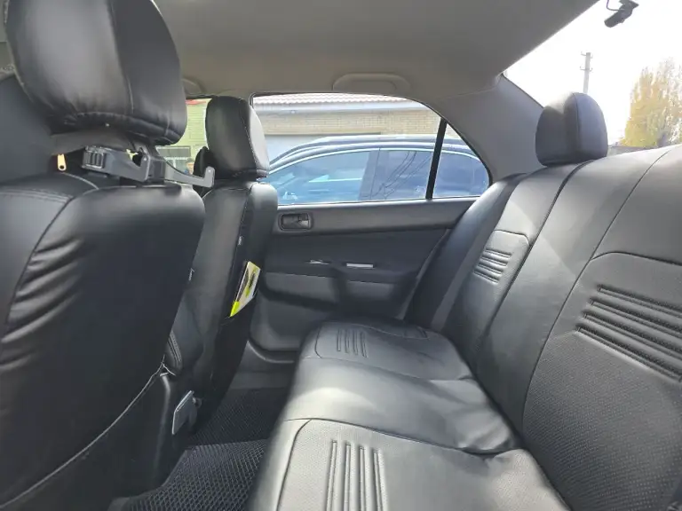 Продаю свой mitsubishi lancer 9, 2007 г. В. С живым кузовом, гбо 4 поколения, 181 000 км. Оригинального пробега, в основном по донецку.
Покупал дорого, у единственного владельца в 2023 году на пробеге 160 000 км.
В авто вложено очень много сил, времени, а также денег около 300 000 р.
Далеко неполный список вложений прилагаю.
Комплектация со всеми стеклоподьемниками, кондиционером, подогревом передних сидений. Авто в отличном техническом состоянии, без вложений, масла и фильтры поменяны, масло не ест.
Установлено: новая сигнализация, магнитола с камерой заднего вида, сделан антикор, литые диски, чехлы и пр. Отдам зимнюю резину на штампах и много всякой всячины в подарок. Были притертости, есть сколы, царапки. Разумеется, авто неоднократно красилось.
Цена 650 т. Р. Торг
+ 7 949 323 43 30 - фотография - 4