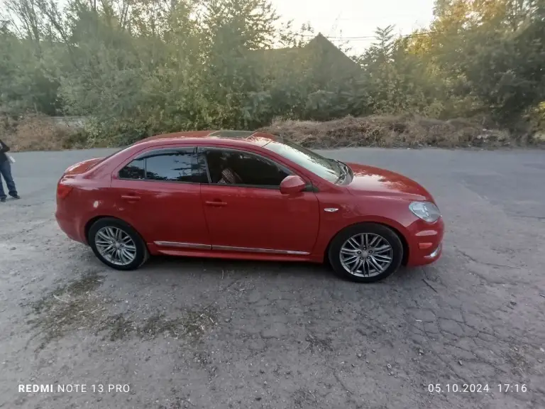 Сузуки кизаши 2.4 вариатор, 2010 в отличном состоянии 168 т. Пробег, стоит 2 дин андроид монитор, есть навигация, на 18 дисках, есть комплект зимней резины. Цена 980т. Руб.
Тел +79493710600. Автомобиль в моей собственности находится в донецке. - фотография - 1