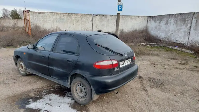Заз chance, chevrolet lanos и daewoo lanos.
Это тот один и тот же автомобиль.

Продаётся заз chance с очень надёжным opel(опелевским) двигателем 1,5 л. Экономичный и надёжный для городской и сельской месности автомобиль.

Преимущества:
* Очень надёжный двигатель opel(опелевский)1,5л: бензин + газ(гбо), отличная тяга, прост в ремонте.
* Очень надежная коробка передач opel(опелевская): 5-ступенчатая механическая.
* Расход топлива: 6,7 л/100 км на бензине, экономия до 60% на газу.
* Имеется: кондиционер, подогрев заднего стекла, регулировка рулевой колонки(редкая комплектация).
* Стоит идеальная зимнея резина на 14-дюймовых дисках.
* Электроподъёмники передних стёкол, центральный замок.
* Аудиосистема (cd/mp3, 4 динамика), противотуманные фары.
* Подушка безопасности водителя.

История владения:
* Третий владелец, в эксплуатации более 3 лет.
* Регулярное техническое обслуживание, без дтп, кузов в хорошем состоянии имеются временные ньюансы на фото видно.

Автомобиль полностью готов к эксплуатации, с прозрачной историей и надёжным двигателем.

Звоните или пишите для отве́чу на все вопросы.
Ps: реальному покупателю хороший торг! - фотография - 3