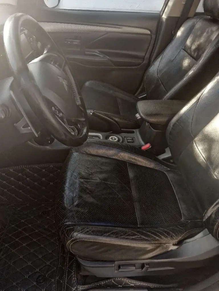 Mitsubishi outlander 2012 г. В. 2.0 акпп. Полный привод. Цена 1 050 000 руб. Возможен торг. Осмотр енакиево. - фотография - 5