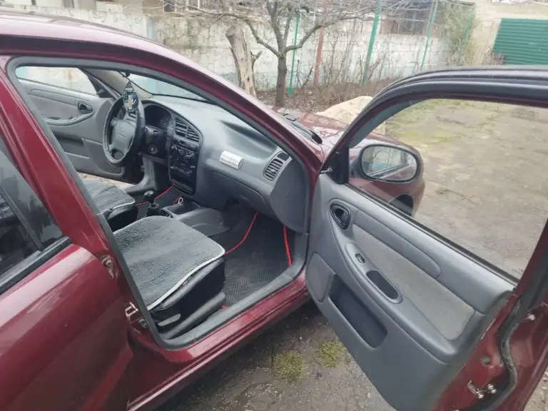 Chevrolet lanos 2009, седан. Пробег 205 000 км. Надёжный мотор 1.5 мт, заводится легко, работает ровно. Кпп — механика, все передачи включаются чётко. В комплектации гур, кондиционер, электростеклоподъёмники. Салон в отличном состоянии. Ходовая полностью перебрана, едет уверенно. По кузову есть небольшие нюансы (все подробности при осмотре или по телефону).
+79494497737 Алексей - фотография - 5