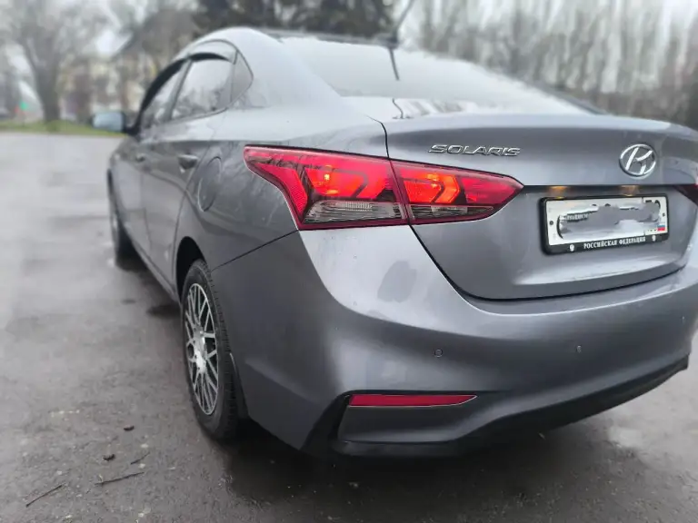 Продам
Hyundai solaris
2018 Год выпуска
Двигатель 1.6 бензин
Пробег 139 000 км
Автоматическая кпп 6ст
Комплектация:
Светодиодные ходовые огни, светодиодные задние фонари, противотуманные фары, подогрев: лобового стекла(полный), всех сидений, руля, зеркал. Климат контроль, круиз контроль, датчик света, атермальное остекление, мультируль, кожаный руль, регулировка руля, бортовой компьютер, цветной дисплей на приборе, датчики давления шин, эра-глонасс, esp, подсветка поворота, задние парктроник, автозапуск.
✅Заводской окрас
✅Без дтп
✅Зелёная автотека
✅Родной подтвержденный пробег
✅Сервисная книжка
✅Полный комплект ключей
Надёжный, экономичный авто в классной комплектации!
Готов к любым проверкам!
Цена 1 350 000р.
Тел. +74943526414 - фотография - 2