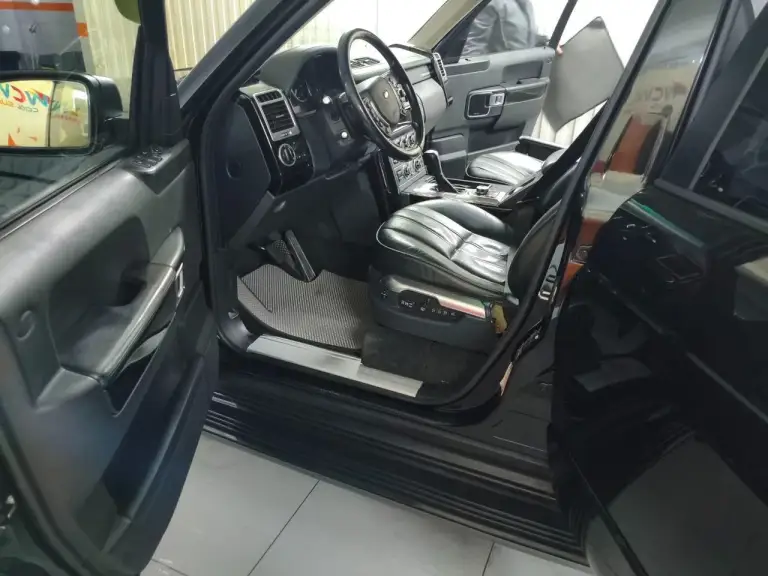 Продается авто марки land rover модель range rover 2009г. Выпуска - авто с абсолютно зелёной автотекой, имеющий по птс 3 владельца. Автомобили с такой историей, дожившие до наших дней, большая редкость. Машина находится в донецке по адресу: ул. Артема, 120а. Звонить по номеру: +79498446064, дмитрий. - фотография - 7