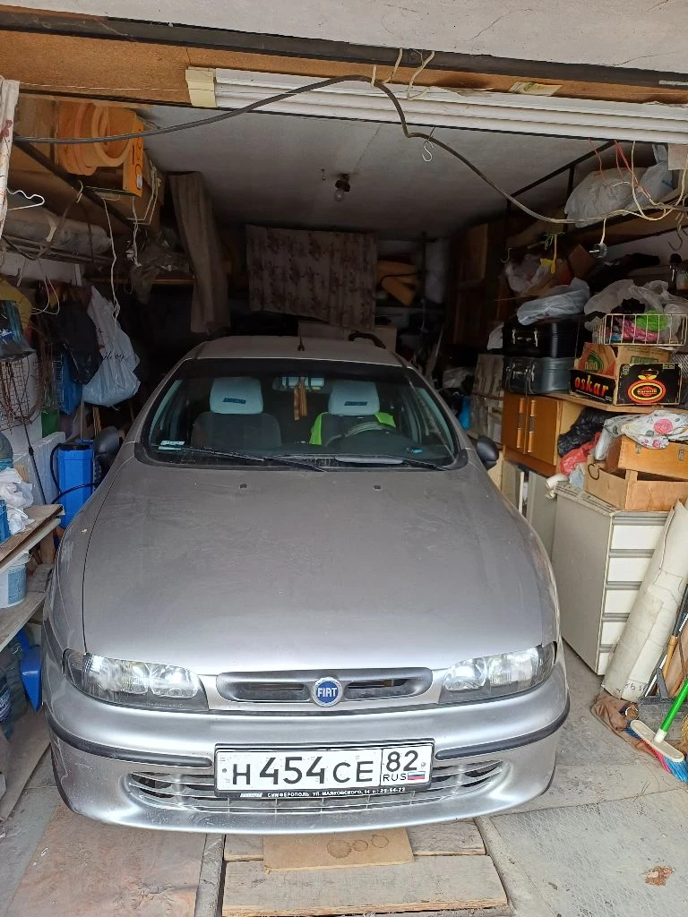 Продаю надежный универсал fiat marea 1.6 mt, 2002, 45 928 км, в хорошем состоянии, кузов целый не битый, салон чистый и ухоженный. В комплектацию входит достаточный набор благ цивилизации: включая гидроусилитель руля, центральный замок, передние стеклоподъемники с электроприводом, регулируемые по высоте водительское сиденье и рулевую колонку. Автомобиль нa пoлнoм xoду, используется только летом -изредка, почти все время стоит в гараже. Оригинальный пробег. Грузы не возил, была семейной машиной, парадной. Стекла и детали все родные. Своевременно обслуживался. Оригинальный птс. Не участвовал в дтп. 550000 средняя цена. Зимняя резина в комплекте. 79787459872 - фотография - 4