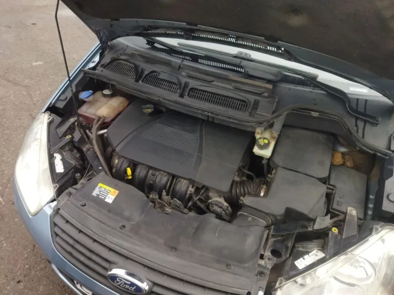 Ford c-max 1.8l, 2007г, пробег 195 000
Сборка германия
Классный, комфортный семейный автомобиль с удобным и вместительным салоном-трансформером.
В россии с 2020 года, до этого каталась по дорогам финляндии.

Кузов оцинкованный, состояние на твёрдую 5.
Лкп вкруг близко к заводским значениям - 200-300 мкм.

Мотор цепной, для своего пробега в идеальном состоянии: масло не расходует, работает как часы, едет очень бодро.
Эксплуатируется на оригинальном масле ford.
Даже на месте родной катализатор.
По комплектации:
- Кондиционер
- Эсп
- Регулировка руля по высоте и вылету
- Электро зеркала
- Abs
- Неплохая родная музыка
- Подрулевое управление магнитолой

В целом, добротная, универсальная машина, в которой не только чувствуешь себя комфортно на дальних расстояниях, можешь перевозить габаритные грузы, но и есть возможность получить эмоции от быстрой, маневренной езды, потому что машина на это способна.
Свежее то, наличие диагностической карты!

Цена 585 000, небольшой торг
Горловка, +79494804415, есть телеграм. - фотография - 6