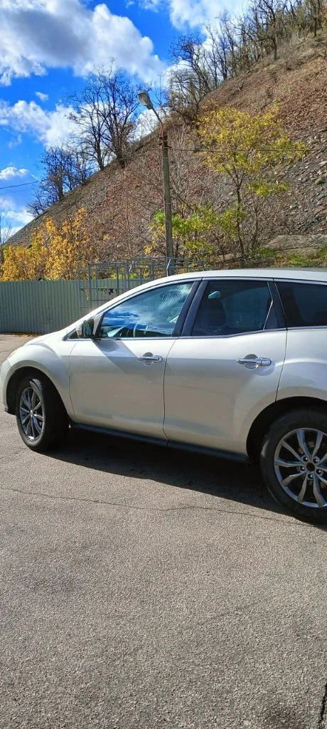 Продам мазда cx-7, мотор 2.3 л, турбо, 248 л. С. , 2007 год.
Максимальная комплектация: кожаный салон, подогревы и электрорегулировка сидений, датчик дождя и света, электрозеркала с подогревом, музыка bose, android магнитола, бесключевой доступ, парктроники.
По авто:
1) Перебрана ходовая, новые тормозные диски и колодки (заменены в круг);
2) Двигатель и коробка работают без нареканий, заменены масла в двигателе и коробке, раздатке, редукторе;
3) Заменен компрессор кондиционера (новый)

Номер для звонков: +79490226487 - фотография - 14
