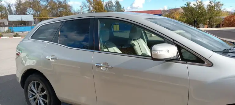 Продам мазда cx-7, мотор 2.3 л, турбо, 248 л. С. , 2007 год.
Максимальная комплектация: кожаный салон, подогревы и электрорегулировка сидений, датчик дождя и света, электрозеркала с подогревом, музыка bose, android магнитола, бесключевой доступ, парктроники.
По авто:
1) Перебрана ходовая, новые тормозные диски и колодки (заменены в круг);
2) Двигатель и коробка работают без нареканий, заменены масла в двигателе и коробке, раздатке, редукторе;
3) Заменен компрессор кондиционера (новый)

Номер для звонков: +79490226487 - фотография - 12