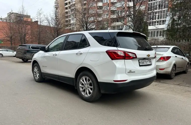 Chevrolet equinox 2021 г. .дв 1.5..180 л. С. .67900 км. ..коробка автомат. .полный привод. . Все стекла и подушки безопасности заводские. ..кузов в родной краске. .двигатель коробка ходовая все в отличном сост. ..дистроник. .удержание в полосе. .старт стоп. .без ключевой доступ. .камера заднего вида. ..полное переоформление. ..цена 1.980.. . Руб. ..+79493353529 есть мах - фотография - 3