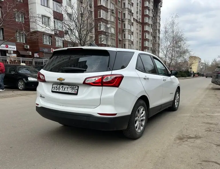 Chevrolet equinox 2021 г. .дв 1.5..180 л. С. .67900 км. ..коробка автомат. .полный привод. . Все стекла и подушки безопасности заводские. ..кузов в родной краске. .двигатель коробка ходовая все в отличном сост. ..дистроник. .удержание в полосе. .старт стоп. .без ключевой доступ. .камера заднего вида. ..полное переоформление. ..цена 1.980.. . Руб. ..+79493353529 есть мах - фотография - 4