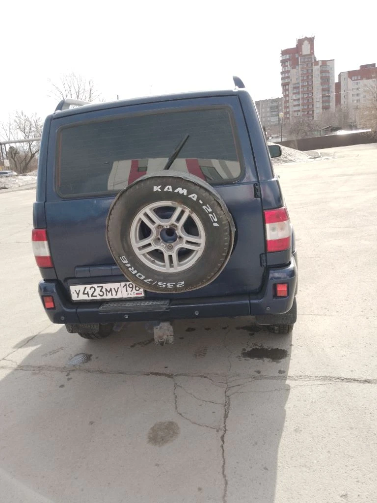 Патриот на полном ходу, вложений не требует. Двигатель, коробка, раздатка, мосты- работают без нареканий. Подвеска плотная, не стучит, не ведëт, дорогу держит. Пороги переварены, весь облит. Установлен газ. Кондиционер заправлен. Все номера читаются, штрафов, запретов, ограничений нет, все документы не руках. Фото/видео по запросу. +79623158227 - фотография - 7