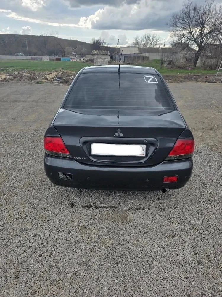 Mitsubishi lancer 9, 2004г — машина на ходу с пробегом 286 000 км. Несмотря на то, что состояние не идеальное (есть следы эксплуатации на кузове и в салоне), необходима диагностика и ремонт ходовой.

Автомобиль полностью функционален и готов к использованию.

*Капитальный ремонт мотора выполнен 50 000 км назад, работает стабильно

Все основные агрегаты работают исправно, заводится в любую погоду. Документы чистые.
Звоните чтобы договориться о просмотре.

250 000Р
Торг

+79490977807 - фотография - 6