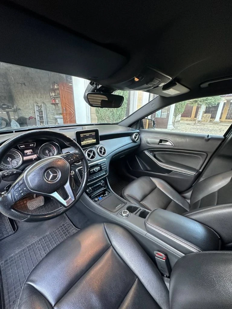 Mercedes gla 200d 2.17g-dct (136л. С). Дизель. Передний привод. Особая серия. Цвет чёрный. Пробег 128665 км. Не битый. Птс-оригинал. Обмен не интересует. Машина в отличном состоянии, очень экономичная и при этом резвая, обслуженная и ухоженная, в очень хорошей комплектации, чёрный кожаный салон, раздельный климат контроль, подрулевые лепестки, активный круиз контроль, парктроники, камера заднего вида, видео регистратор спереди и сзади, проекция логотипа авто на асфальт, новая резина, два родных ключа, оригинальный обвес amg (бампера, накладки, выхлоп, решетка, спойлер) стабилизирован под amg 45s-оригинал, покрыта в два слоя керамикой. Два комплекта ковров зима-лето-amg и т. Д выглядит очень дорого и стильно с кучей полезных опций. - фотография - 11
