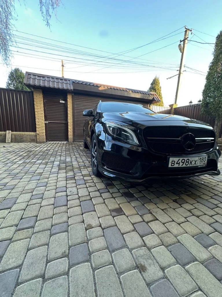 Mercedes gla 200d 2.17g-dct (136л. С). Дизель. Передний привод. Особая серия. Цвет чёрный. Пробег 128665 км. Не битый. Птс-оригинал. Обмен не интересует. Машина в отличном состоянии, очень экономичная и при этом резвая, обслуженная и ухоженная, в очень хорошей комплектации, чёрный кожаный салон, раздельный климат контроль, подрулевые лепестки, активный круиз контроль, парктроники, камера заднего вида, видео регистратор спереди и сзади, проекция логотипа авто на асфальт, новая резина, два родных ключа, оригинальный обвес amg (бампера, накладки, выхлоп, решетка, спойлер) стабилизирован под amg 45s-оригинал, покрыта в два слоя керамикой. Два комплекта ковров зима-лето-amg и т. Д выглядит очень дорого и стильно с кучей полезных опций. - фотография - 8