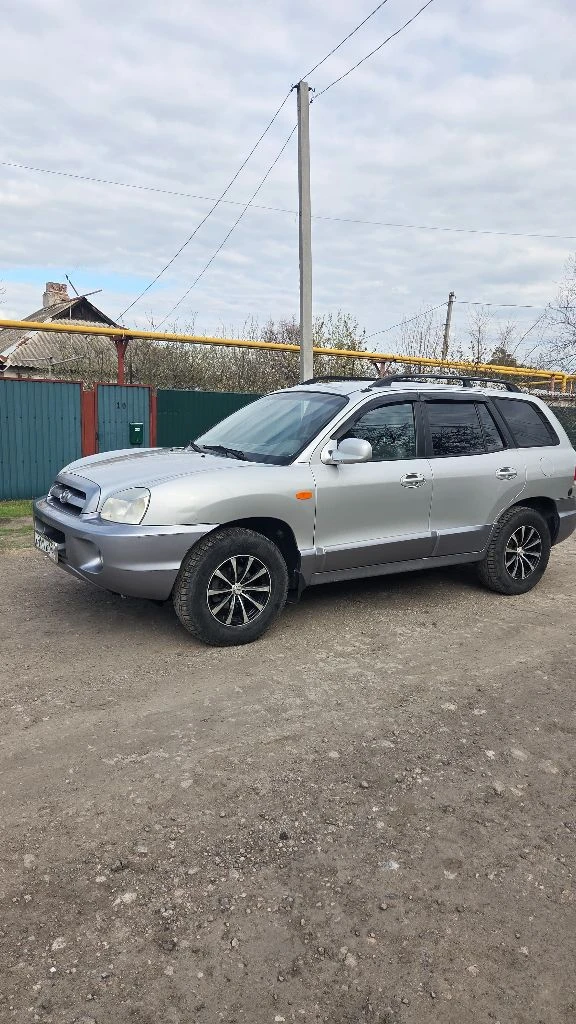 Хюндай санта фе 2.4 бензин. Газ серебристый металик 2005 год. Состояние хорошее. Газ евро5. Расход газа10-11литров. Кожаный салон. Пробег250 тыс. Продаётся в связи с приобретением другого авто, срочно. Тел 79493593957 торг - фотография - 12