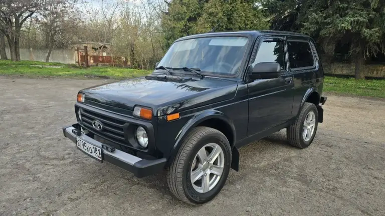 Niva legend 2024, люкс комплектация.
Состоянии нового авто. Пробег 19т.
Вложений не требует.
Установлена процессорная магнитолла.
Цена 950 000 рублей.
Осмотр г. Петровское.
Дополнительная информация по
Телефону +79592388713 - фотография - 2