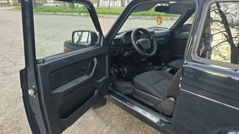 Niva legend 2024, люкс комплектация.
Состоянии нового авто. Пробег 19т.
Вложений не требует.
Установлена процессорная магнитолла.
Цена 950 000 рублей.
Осмотр г. Петровское.
Дополнительная информация по
Телефону +79592388713 - фотография - 9