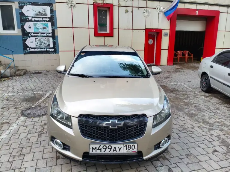 Chevrolet cruze! 2010г 🔧🔍 техническое состояние: отличное. Мотор 1.6, автоматическая коробка передач. Птс оригинал (2 владельца). 🛣️ пробег: 226 002 км. 🔊🚦 автомобиль в хорошем внешнем и техническом состоянии. Двигатель работает тихо и плавно, без дыма. Цена 700 000руб. Тел. +79493714504. +79496061011 - фотография - 17