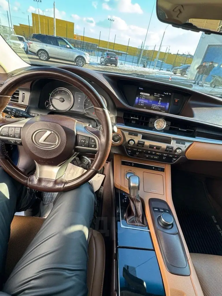 Lexus es 350. Синий 3.5 автомат. Круиз, климат, коньячный кожаный салон в идеале. Авто в шикарном состоянии 5 из 5. +79493091622 игорь. - фотография - 15