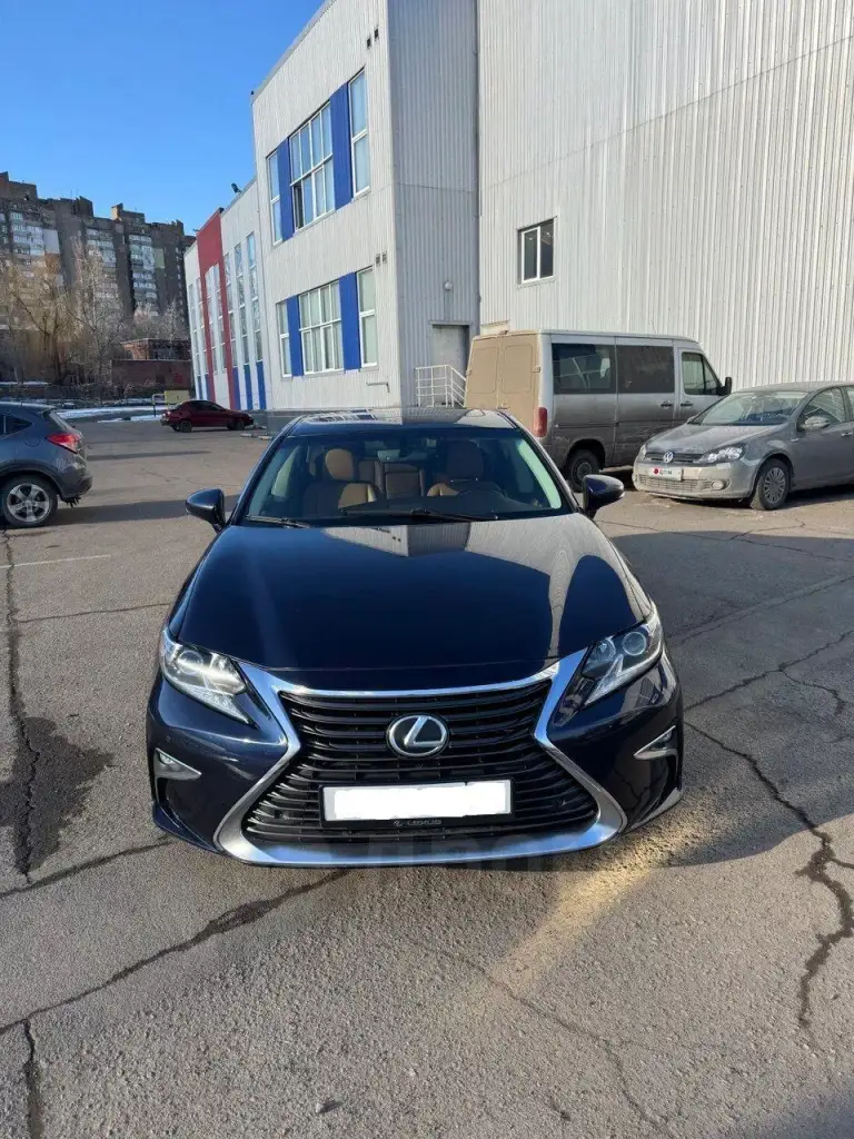 Lexus es 350. Синий 3.5 автомат. Круиз, климат, коньячный кожаный салон в идеале. Авто в шикарном состоянии 5 из 5. +79493091622 игорь. - фотография - 3