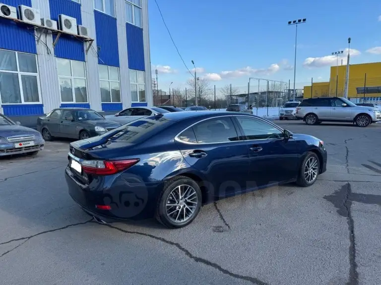 Lexus es 350. Синий 3.5 автомат. Круиз, климат, коньячный кожаный салон в идеале. Авто в шикарном состоянии 5 из 5. +79493091622 игорь. - фотография - 4