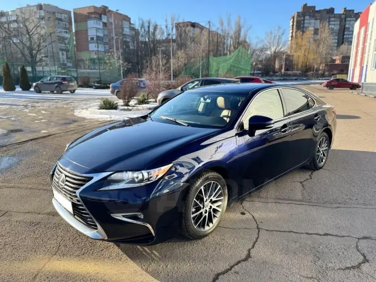 Lexus es 350. Синий 3.5 автомат. Круиз, климат, коньячный кожаный салон в идеале. Авто в шикарном состоянии 5 из 5. +79493091622 игорь. - фотография - 16