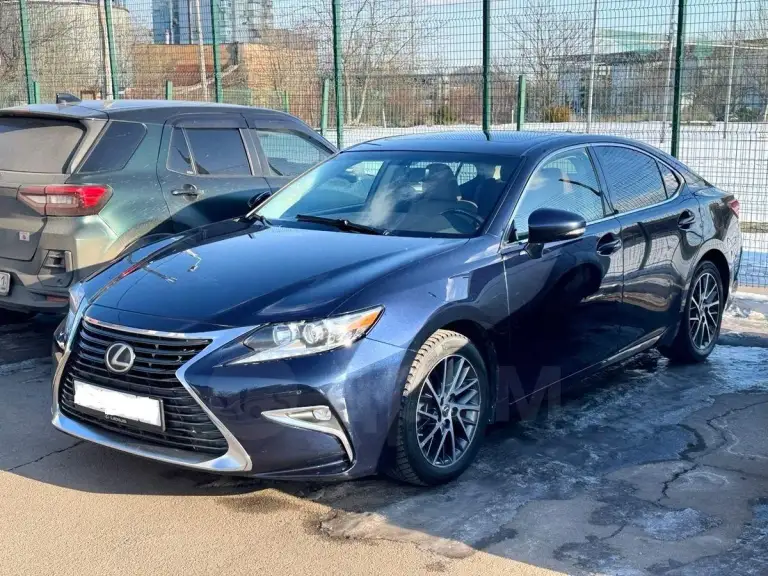Lexus es 350. Синий 3.5 автомат. Круиз, климат, коньячный кожаный салон в идеале. Авто в шикарном состоянии 5 из 5. +79493091622 игорь. - фотография - 20
