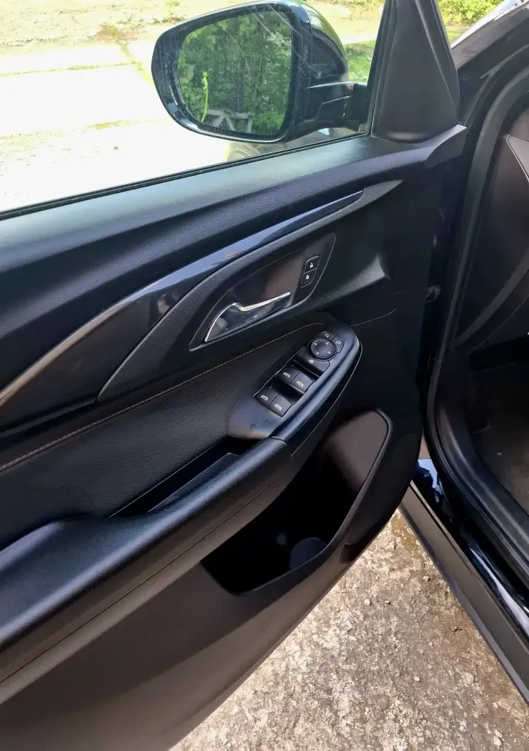 Chevrolet тrailвlazer rs, декабрь 2021 года. Корейская сборка. Один владелиц. Передний привод. 1,3 турбо, 150 л. С. . Комплектация rs:
Много полезных ассистентов:
Автомобиль полностью обслужен, юридически чистый, без залогов, запретов, утиль сборов. Готов к переоформлению.
Цена 1850 000 рублей
Донецк +79492490399 - фотография - 8