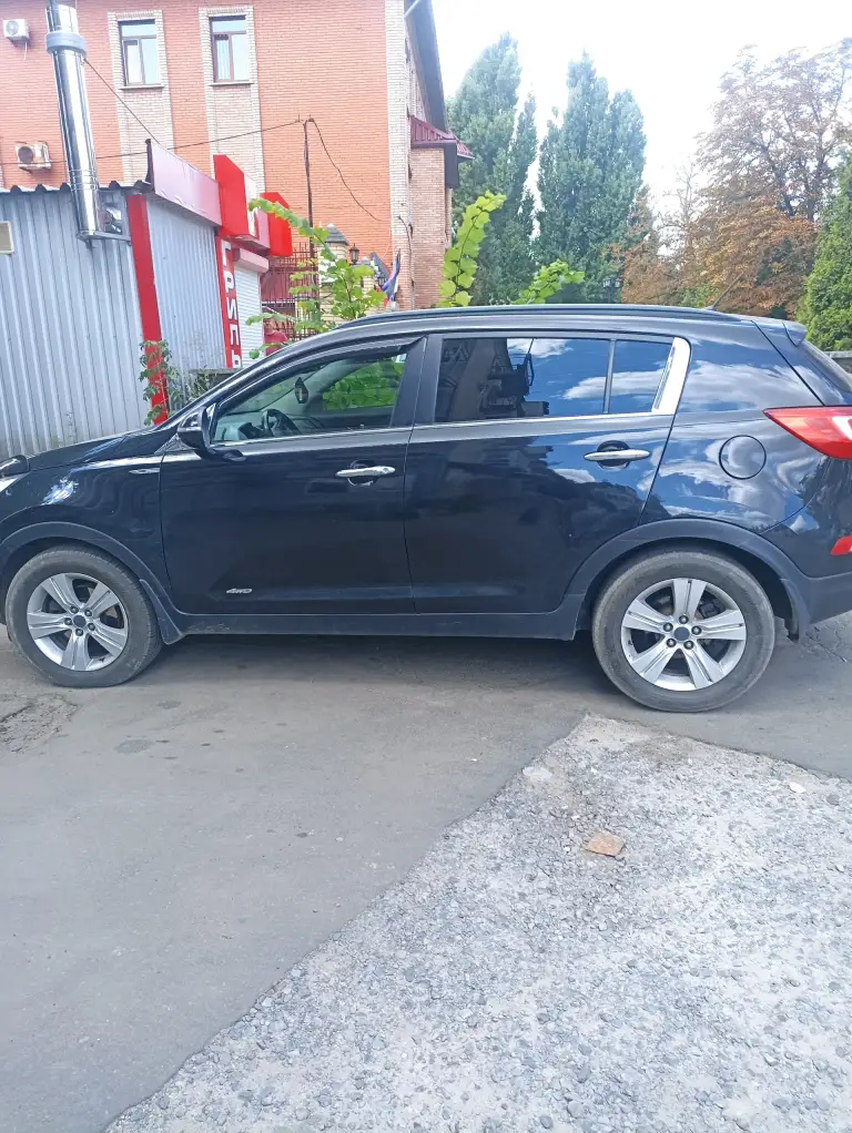 Продам. Киа спортодже 2011 год 2.0 автомат, пробег 155000 полный привод +7949 349 33 71 1150000 торг можно обмен - фотография - 10
