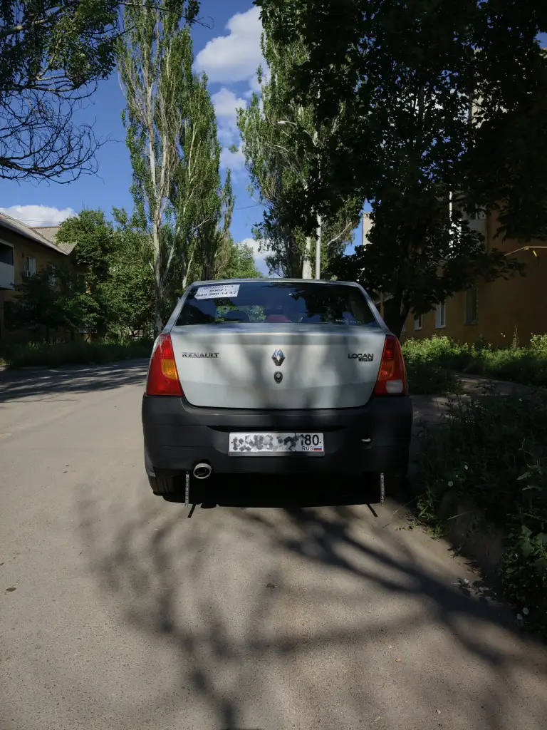 Renault logan 1, объем двигателя 1,4, механика, 2007года, пробег 210 000км,
Продажа в связи с покупкой другого авто, подготавливал для личной эксплуатации
Езжу каждый день
Естественно есть возрастные нюансы - местами подвыгорела краска, есть подкрасы
Честная цена - платите только за тех состояние автомобиля
Устранены недочеты от предыдущих владельцев
Не требует вложений: грм, помпа, все тех жидкости - уже заменены
Ходовая и система охлаждения полностью обслужены
Нет скрытых дефектов
Газ не установлен и ранее не стоял
Чистый салон без запахов, новые чехлы, установлена хорошая музыка
Сделана шумоизоляция (также багажника) + антикор вкруг (также двери и пороги)
Родной живой металл без коррозии
Новое лобовое стекло «бор» (при установке рамка вокруг стекла окрашена)
2 Комплекта хорошей резины на дисках (зима, лето – пробег не более 8 тыс. Км на комплект)
Имеется полный перечень выполненных работ и материалов за 3 года с привязкой к километражу и датам проведения
Разбитый задний фонарь заменю, уже заказал.
435 000 Руб, обоснованный торг
Тел. : +7 949 399 14 47 - фотография - 4