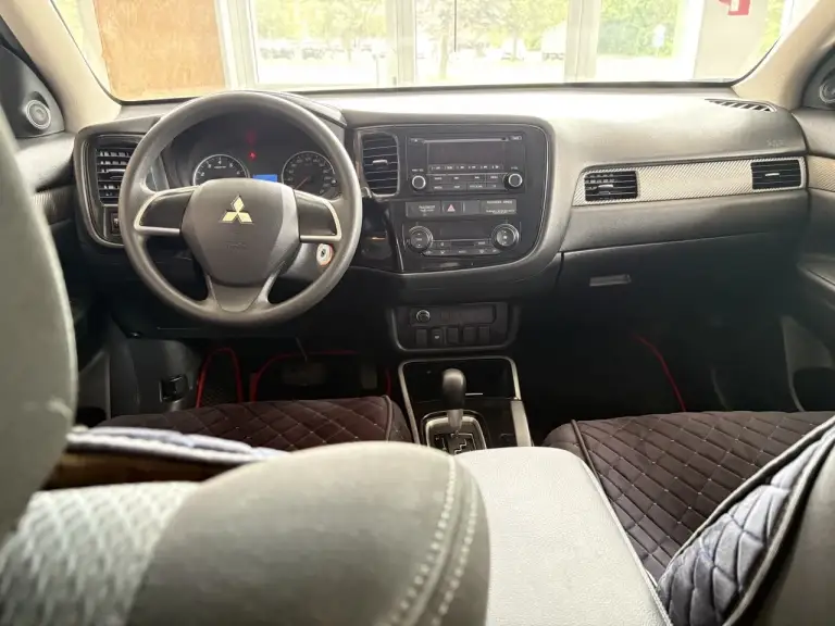 Автомобиль mitsubishi outlander 2018г. Переднеприводный
Двс 2.0 л. , 146 л. С.
Пробег 131000км
Кпп вариатор
В комплектации abs, полный эл. Пакет, эл. Ст. Подъемники, климат контроль однозонный, датчик света, кондиционер, камера заднего обзора, видеорегистратор, диски r18
Авто обслужен, вложений не требует!
Цена 1 950 000 руб.
Авто находится в автосалоне hyundai, г. Макеевка, донецкое шоссе, 140
Консультации по тел. +7 949 518-24-98 - фотография - 5