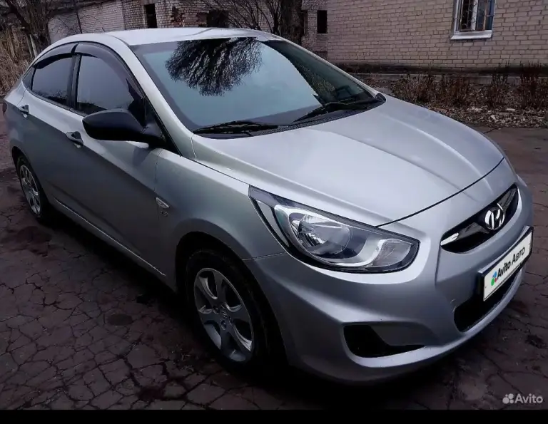 Hyundai solaris 1.6 mt, 2012, 164 000 км родной пробег
Автомобиль на полном ходу, вложений не требует. 4 стеклоподъемника, кондиционер работает исправно, обогрев сидений, обогрев зоны дворников, электрозеркала. Катализатор вырезан. Полностью зеленая автотека, в дтп, в такси не был. Собственник, владею машиной с 2023 года.

Любые проверки, скину vin по запросу. Все вопросы по телефону:+79490031447. 780т руб, торг. Г. Дебальцево - фотография - 2