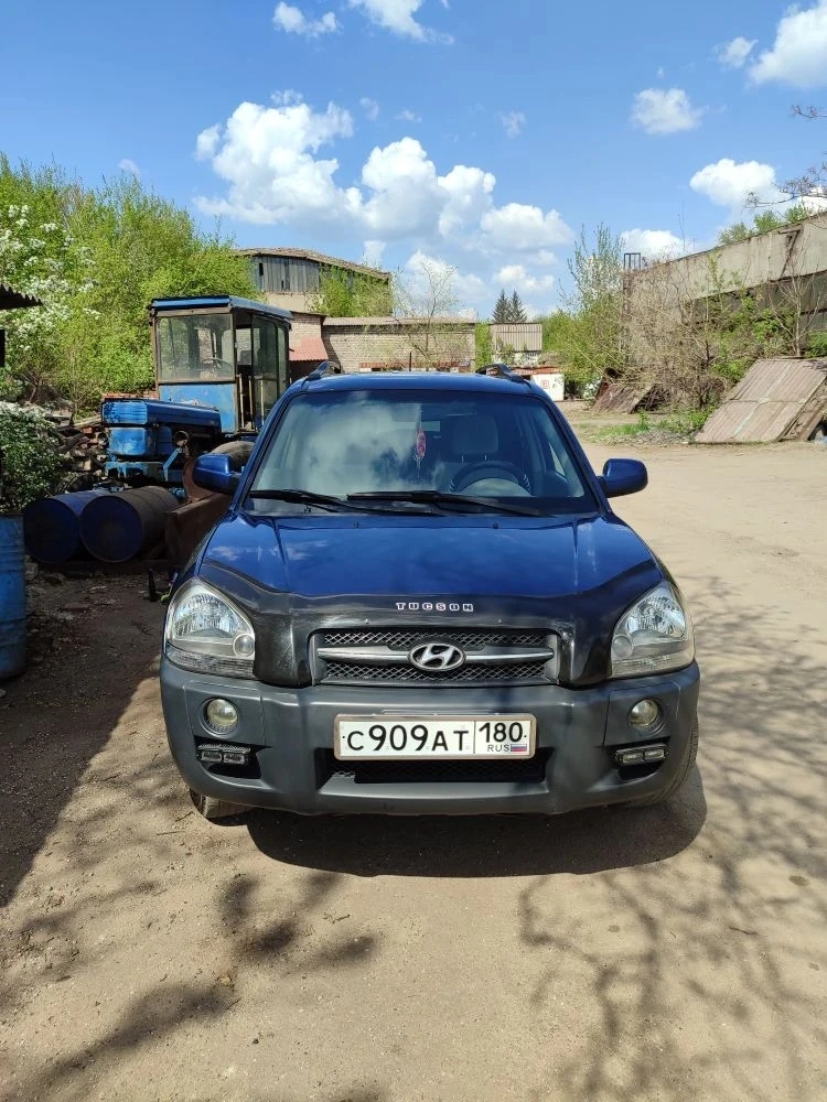 Hyundai tucson 2005, переднеприводный, бензин 2.0,коробка механика, 4 стеклоподъемника, автосигнализация, кондиционер, подогрев сидений, стекл. Комплект новой резины лето и зима, титаны лето и титаны зима.
Г. Горловка, 700т ₽,
+79493143041 - фотография - 4