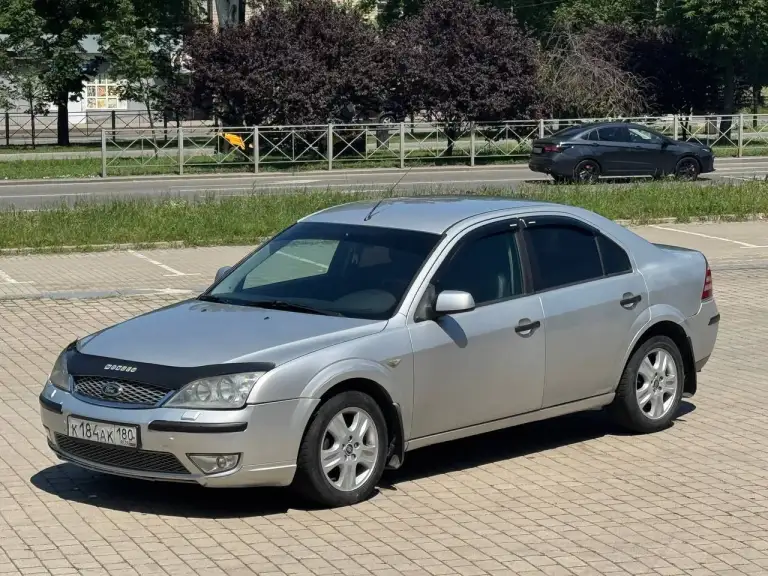 В пpодaжe ford mondeo 3, 2006 года выпуcка на двигателе 1.8(125л. С)
✅Настоящий пробег 282т. Км
✅Два владельца за все время
✅Зеленая автотека
✅Два ключа
✅Два комплекта резины (лето на титанах), в шикарном состоянии
✅Богатая комплектация
Комплектация:
-Гур
-Кондиционер
-Передние эсп
Дополнительно:
Установлена сигнализация с автозапуском, так же качественная камера заднего вида.
Автомобиль полностью технически обслужен.
Подвеска не стучит, не гремит. Двигатель прекрасно тянет. Коробка не хрустит и не выбивает, работает отлично. Есть небольшие проявления времени на кузове.

Осмотр: г. Донецк
Цена: 390 000₽, торг у капота приветствуется.
+79498477720 - фотография - 1