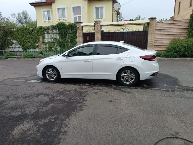 Продам hyundai elantra 2018 года, машина в хорошем состоянии, пробег реальный 170000,сел и поехал, есть зимняя резина. Просьба перекупов не беспокоить!!!
Звонить по номеру
+79493377637 Игорь
1 450 000 Торг у капота! - фотография - 4
