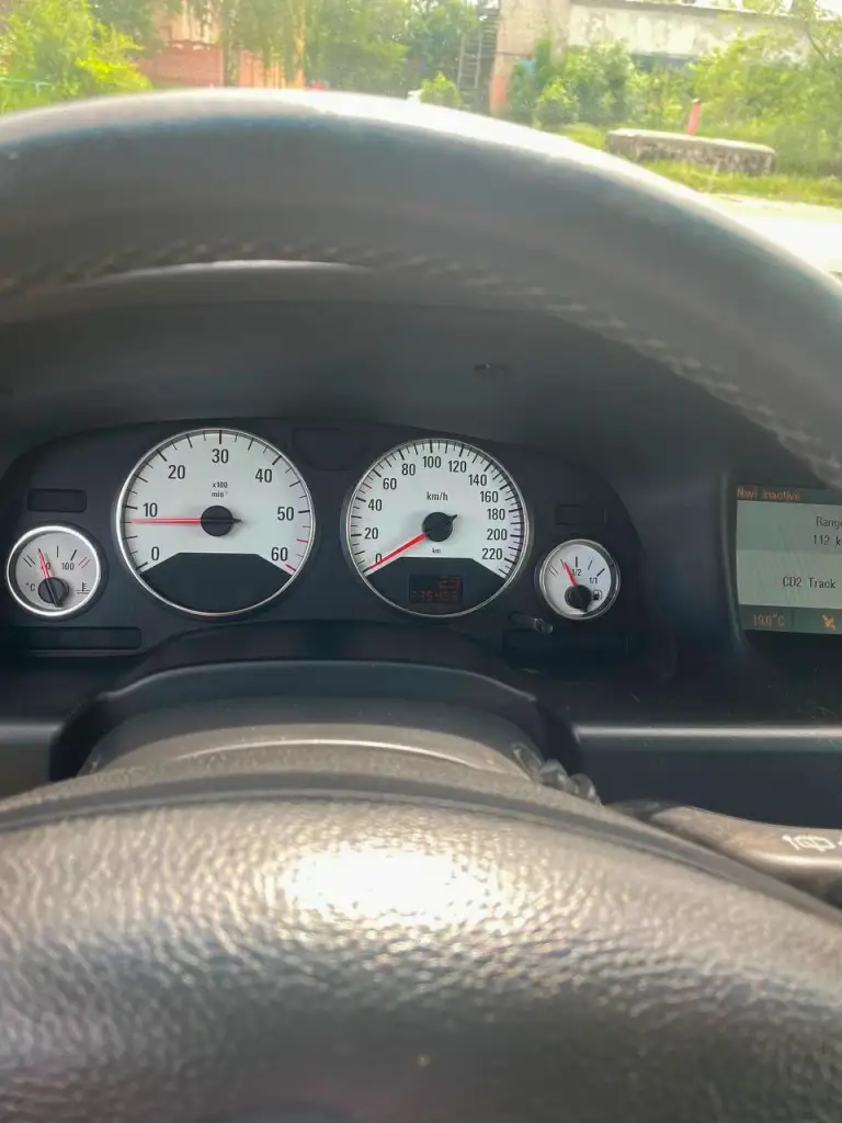 Продаю opel zafira 2003 года выпуска.
Автомобиль в хорошем техническом состоянии, без дтп.
Дизель, механическая коробка передач, передний привод, цвет серый.
Пробег 236 т. Км. , двигатель 2.2 л.

+79591541453 - фотография - 7