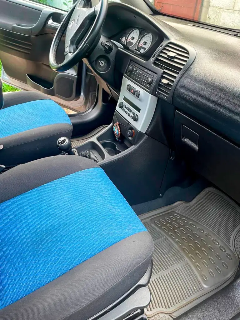 Продаю opel zafira 2003 года выпуска.
Автомобиль в хорошем техническом состоянии, без дтп.
Дизель, механическая коробка передач, передний привод, цвет серый.
Пробег 236 т. Км. , двигатель 2.2 л.

+79591541453 - фотография - 5