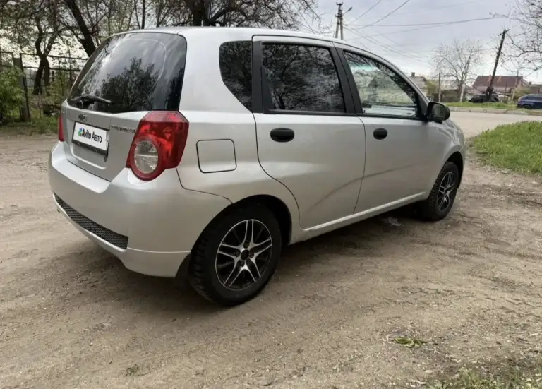 🚗 Продам срочно chevrolet aveo 1.2 16 клапанный mt 2011 года

Сел и поехал! Отличный живой автомобиль! С такой обстановкой с бензином, это находка, смешанный расход 5,5 литров на 100км!

✅ Не битый, не гнилой — зелёная автотека
✅ Полностью обслужен, мотор и коробка в идеальном состоянии
✅ Ходовая как новая
✅ Кондиционер, abs, подушки, гур, музыка, 2 эл. Стекла
✅ Пробег 204 000 км — честный
✅ Серебристый металлик, 180 регион, кристально чистый

Цена: 430 000 ₽ (торг у машины)

📍 Донецк
📞 +7 949 340-38-32 (Звоните в любое время) - фотография - 2