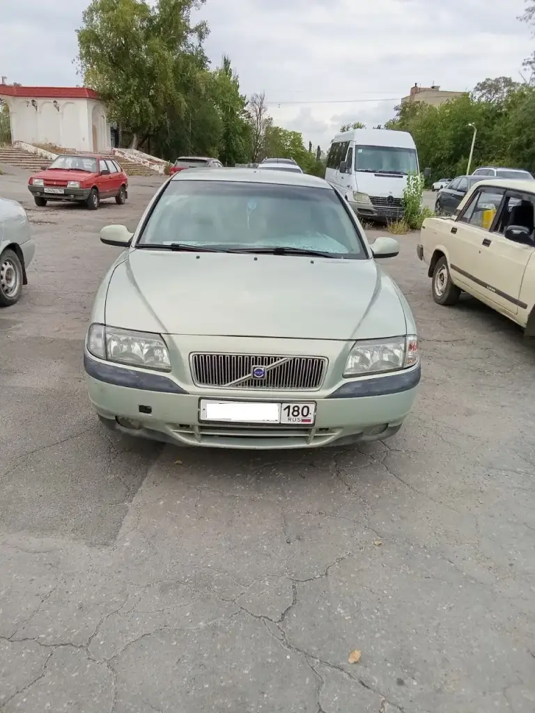 Продам volvo s80, 220 000 ₽, 1999 г. В. , 340 000 км, 2.4 механика (140л. С), бежевый цвет, передний привод, растаможена. Авто на ходу. Требует замены уплотнителей теплообменника печки (возможно самого теплообменника) и ступичного подшипника. Авто под восстановление или разбор. Подробности по телефону. Торг у капота. Феникс 393 86 55. - фотография - 7
