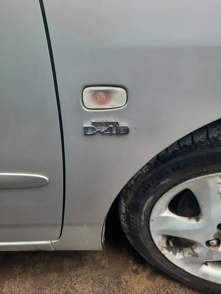Toyota corolla verso 2002 г. В. 2,0 турбо дизель. Пробег 230000 км. Машина от собственника, ухоженная, гаражное хранение. Кондиционер работает. Двигатель, ходовка и салон в отличном состоянии, кузов в родной краске, есть моменты на порогах. Цена 455000 р. Торг. Звоните в мах или телегу +79490432845 мобильная связь очень плохая. - фотография - 4