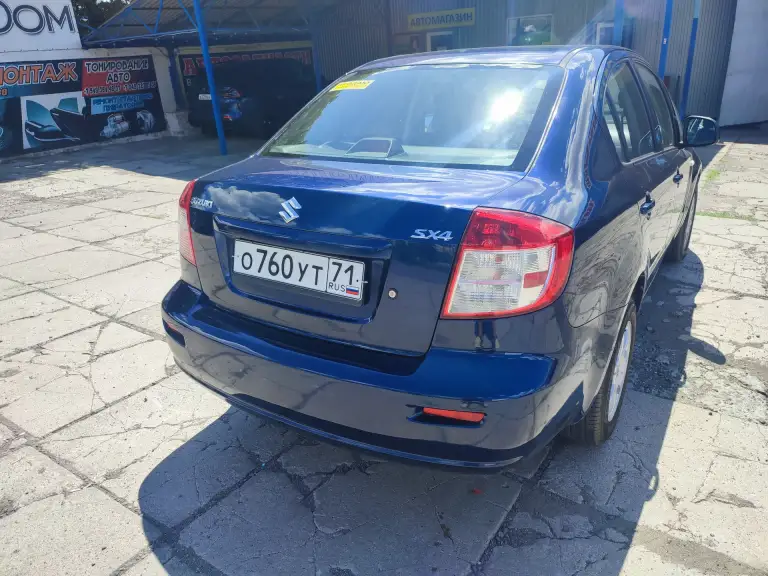 Сузуки. Sx. 4. 2008 год. Куплен в автосалоне. Тулы один. Хозяин. 102. Т. Км. Оригинальный пробег. Есть. Сервисная. Книга. Со. Всеми. Отметками. Есть. Подкрас. Переднего. Левого. Крыла. В. Целом. Состояние. Нового. Авто. Тел. +79493373857 - фотография - 3