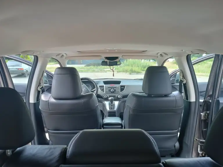 ✅Авто: honda cr-v iv
✅Год: 2014г
✅Пробег: 241838 км
✅Объем: 2.4
✅Цена 1 750 000р
✅Контакт: тел. +7(949)375-07-91
+7(949)371-56-88
По птс 2 владельца.
Комплектация executive
Салон кожаный.
Машина любима и максимально ухожена, обслужена, вовремя менялись расходники, оригинальных марок. Крайне бережное отношение к ней на протяжении всей "совместной жизни" в семье.
На полном уверенном ходу.
С ней вам гарантировано комфортное, безопасное передвижение только в удовольствие.
В придачу комплект зимней резины на родных титановых дисках.
Адекватный минимальный торг у капота.
Доп видео, фото, документы в л/с - фотография - 10