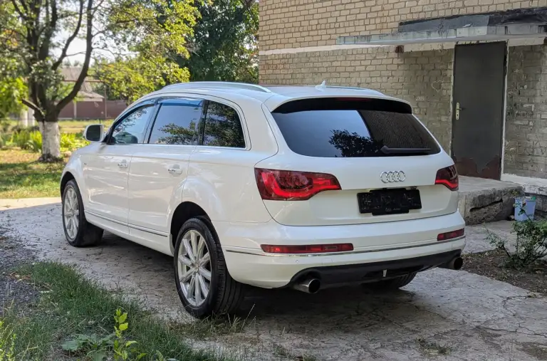 📢 Продам audi q7ресталинг на полной комплектации в идеале можно обмен (цена1м350тр торг) (можно и в кредит 💥💥💥💥💥💥💥) 7мест)
🔹Год 2012
🔹Двигатель 3.0
🔹Коробка: автомат 8ступ
🔹Учёт рф любое оформление
Цена 1м.350тр торг звоните
Также можно обмен предлагайте
🔹Авто в хорошем состоянии не бита не крашена 100% ходовка супер двигатель и кпп работают отлично, кузов в идеальном состоянии, музыка, камера заднего вида, без ключевой доступ климат подогрев сидений панорама 7мест дачик света и дождя и много другого сигнализация, эл стеклоподъёмники и т. Д 🔹телефон :(+79490030134)(телеграм+79490030134)(мах+79490030134) - фотография - 5