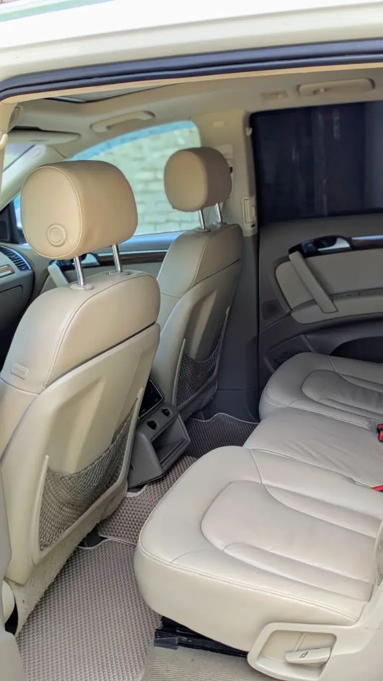 📢 Продам audi q7ресталинг на полной комплектации в идеале можно обмен (цена1м350тр торг) (можно и в кредит 💥💥💥💥💥💥💥) 7мест)
🔹Год 2012
🔹Двигатель 3.0
🔹Коробка: автомат 8ступ
🔹Учёт рф любое оформление
Цена 1м.350тр торг звоните
Также можно обмен предлагайте
🔹Авто в хорошем состоянии не бита не крашена 100% ходовка супер двигатель и кпп работают отлично, кузов в идеальном состоянии, музыка, камера заднего вида, без ключевой доступ климат подогрев сидений панорама 7мест дачик света и дождя и много другого сигнализация, эл стеклоподъёмники и т. Д 🔹телефон :(+79490030134)(телеграм+79490030134)(мах+79490030134) - фотография - 8