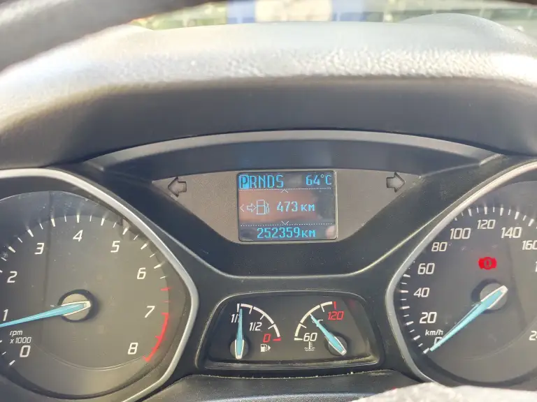 Продам ford focus 3
Год 2013
Пробег 252тыс
Двигатель 1.6 ( 125 л. С )
Кпп автомат
🔥Цена 850 000 т. Р. ( торг ) 🔥

Я собственник, авто владею 3 года. Автомобиль обслуживался своевременно, замена масла каждые 7-8т, кондиционер работает ( заправлен ).
Мотор работает отлично без посторонних звуков, по коробке также без нареканий, ходовая обслужена, салон не прокурен, по электрике все работает, с документами полный порядок, любой вид переоформления.
Все стекла родные кроме лобового, меняли и за трещины.
По лакокрасочному покрытию на твердую 4 для своих лет, есть притертость на правом крыле и небольшая вмятина на багажнике ( на фото видно, торг на ремонт т. К. Сам не успел сделать ) днище, пороги в хорошем состоянии, не гнилые.
Осмотр донецк ( буденновский район )
Тел+79493793233
Телеграмм+79493793233 - фотография - 6