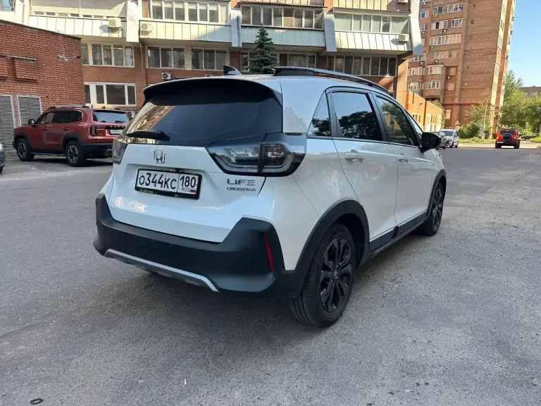 Honda life kross 2021.. .дв 1.5 135 л. С бензин от 92.. .пробег 25900 км. . Идеальное сост по всем параметрам. .+ пакет плохие дороги. .. Не бит не крашен. ..расход 7.5 литров. ..пригонял год назад. .полное переоформление. .+79493353529 есть мах - фотография - 5