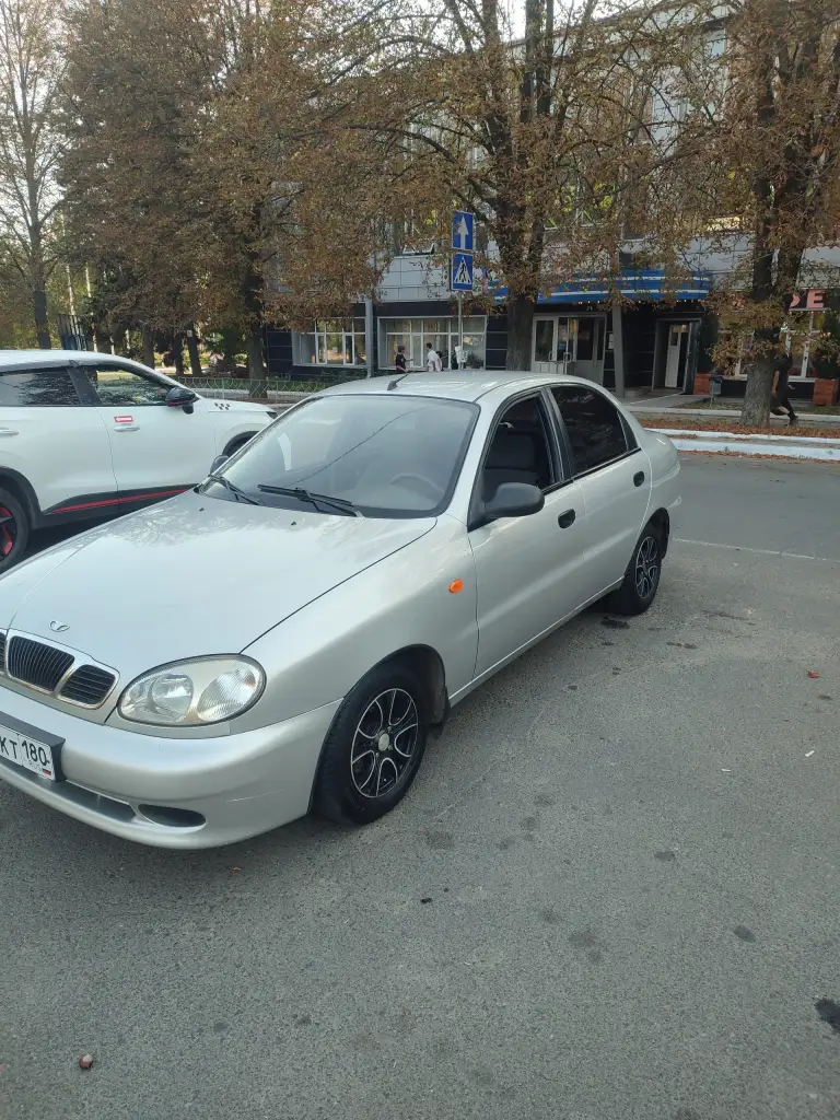 Daewoo sens 1.3. 2007 года. Хорошее достойное состояние. Пробег 121469 - фотография - 1