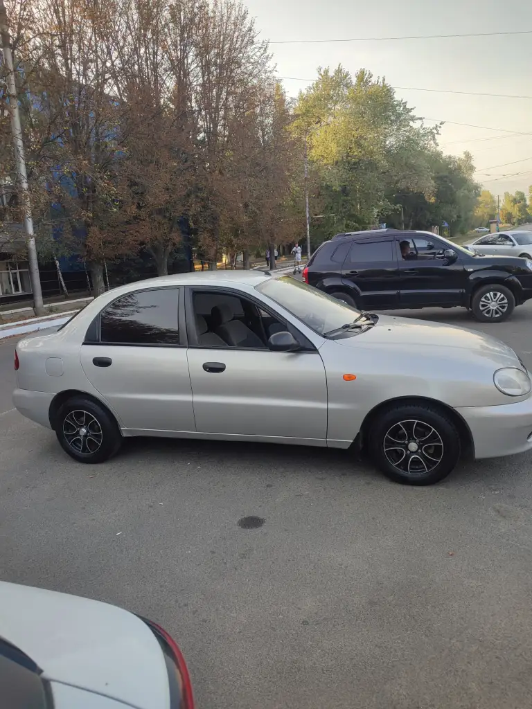 Daewoo sens 1.3. 2007 года. Хорошее достойное состояние. Пробег 121469 - фотография - 2